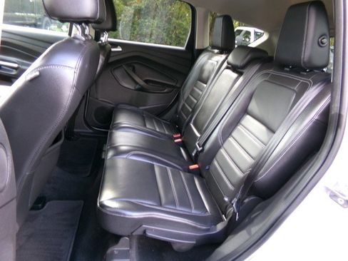 Used 2017 Ford Escape Titanium image 17