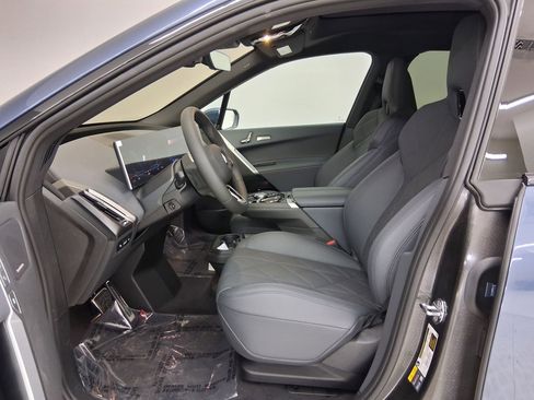 New 2026 BMW iX xDrive45 w/ M Sport Package image 3