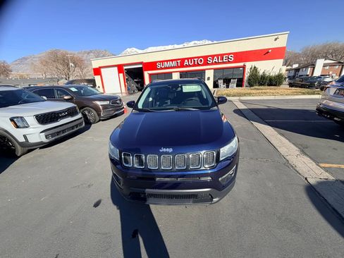 Used 2020 Jeep Compass Latitude image 9