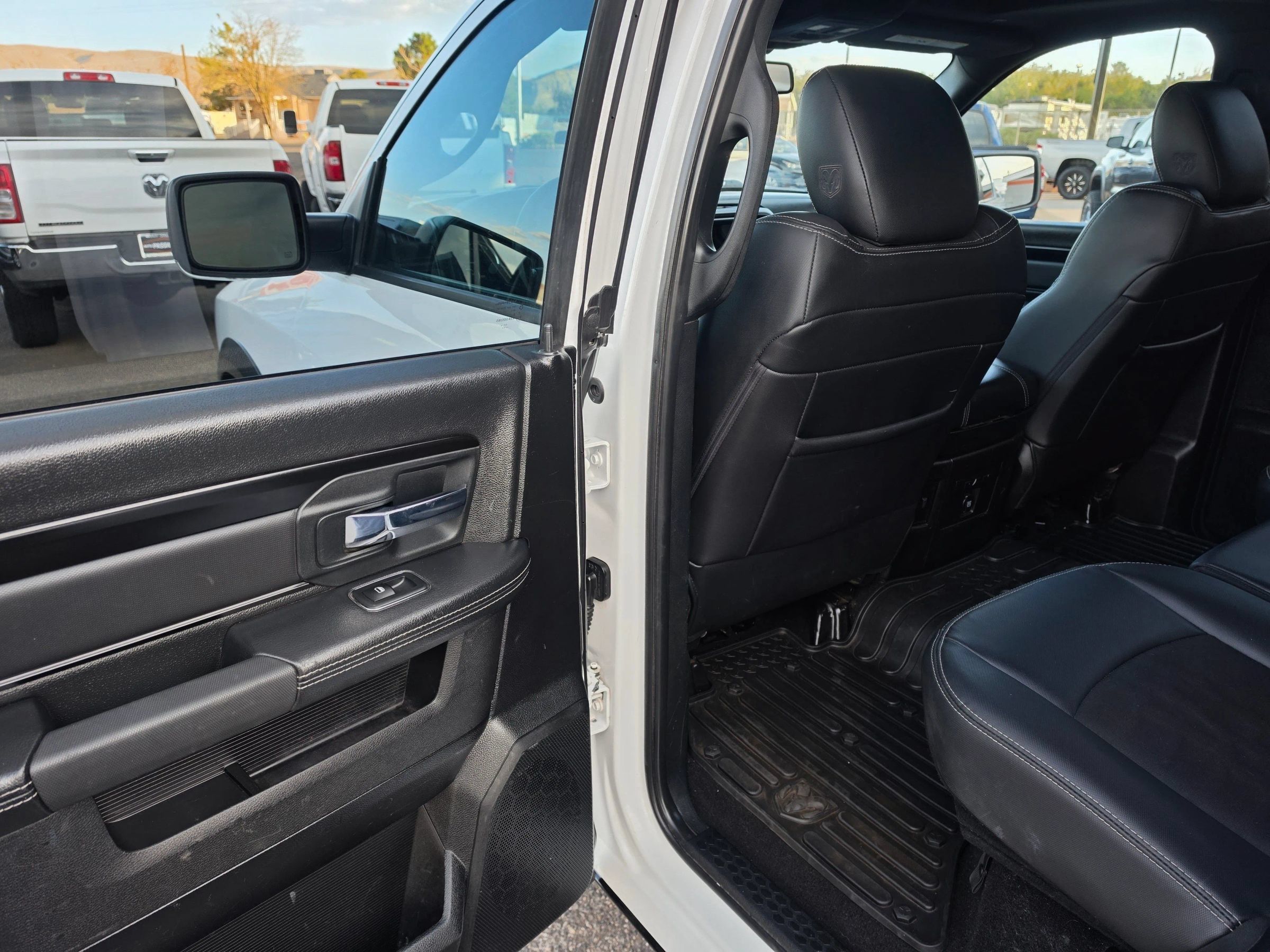 Used 2018 RAM 1500 Rebel w/ Luxury Group AWD/4WD image 17