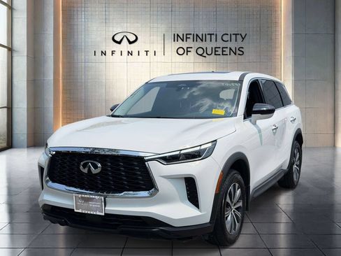 Used 2025 INFINITI QX60 Pure w/ Cargo Package AWD/4WD image 4