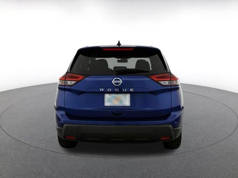Used 2025 Nissan Rogue SV FWD image 8