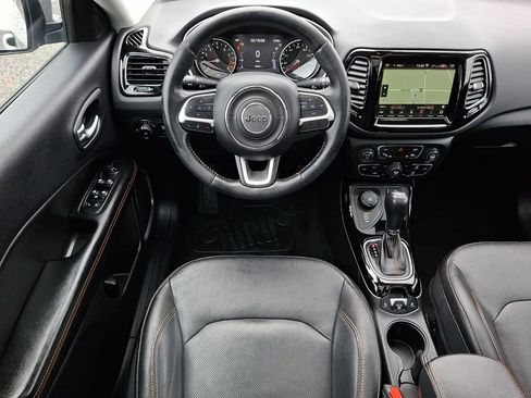 Used 2018 Jeep Compass Limited w/ Navigation Group image 22