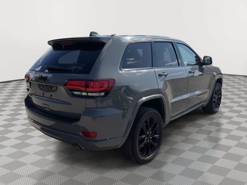 Used 2021 Jeep Grand Cherokee Laredo X AWD/4WD image 7