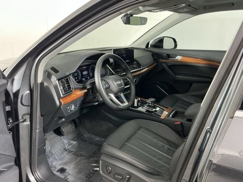 Used 2021 Audi Q5 e Premium w/ Convenience Package AWD/4WD image 11