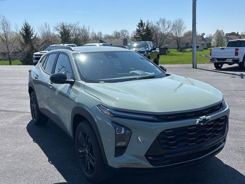 New 2026 Chevrolet Trax ACTIV w/ Driver Confidence Package FWD image 1