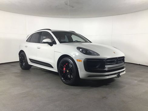 Certified 2023 Porsche Macan GTS AWD/4WD image 9