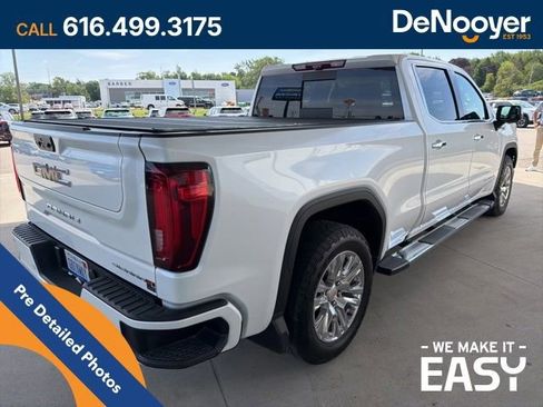 Used 2023 GMC Sierra 1500 Denali w/ Technology Package AWD/4WD image 5