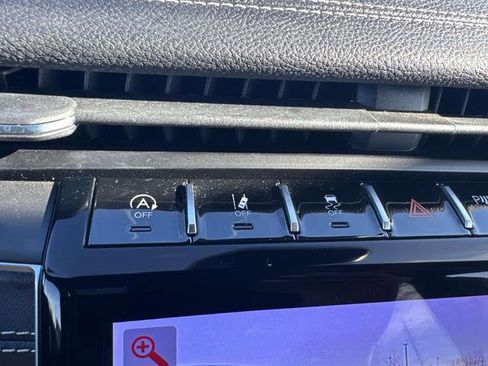 Used 2023 Jeep Grand Cherokee L Limited image 16