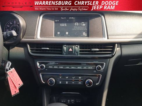 Used 2018 Kia Optima LX w/ 17" Alloy Wheels Package FWD image 22