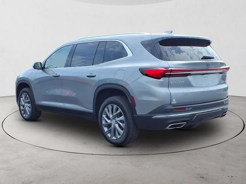 Used 2025 Buick Enclave Preferred AWD/4WD image 7