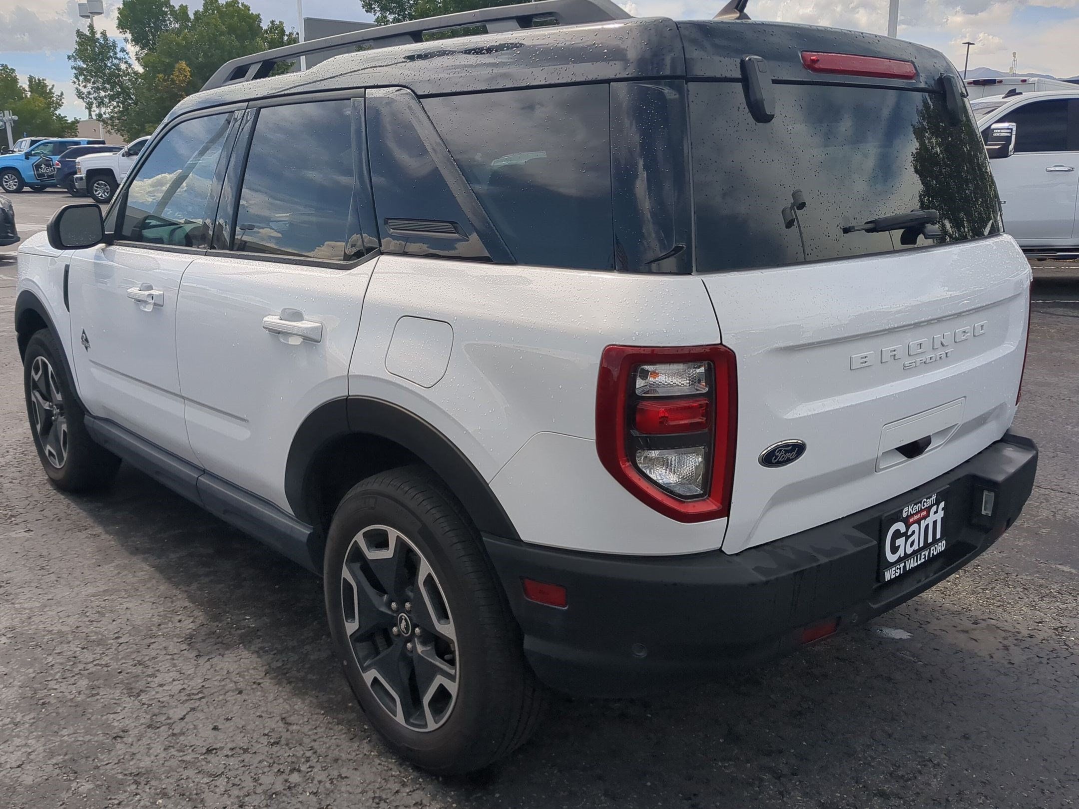 Used 2024 Ford Bronco Sport Outer Banks w/ Tech Package AWD/4WD image 9