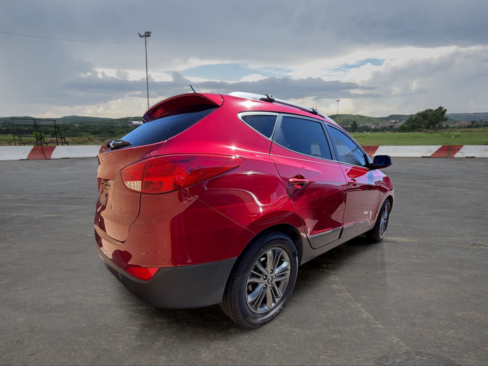 Used 2015 Hyundai Tucson SE FWD image 3