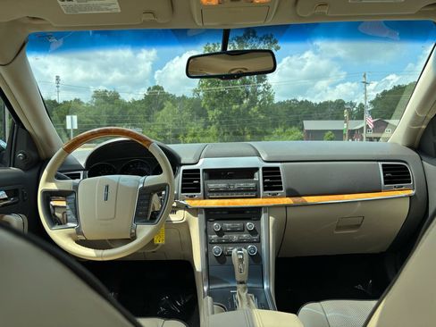 Used 2011 Lincoln MKZ AWD image 31