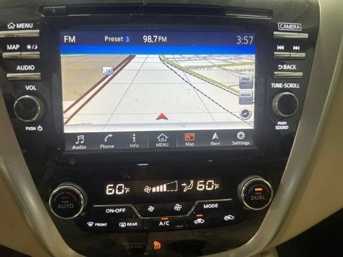 Used 2015 Nissan Murano SV w/ Premium Package FWD image 14