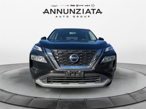 Certified 2021 Nissan Rogue SV image 8