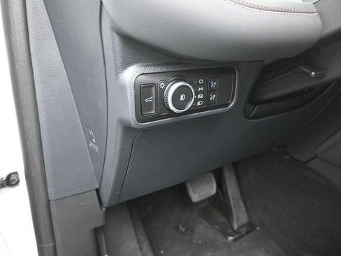 New 2025 Ford Explorer Active w/ Active Comfort Package image 13