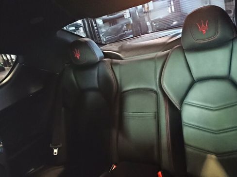 Used 2018 Maserati GranTurismo Sport RWD image 29