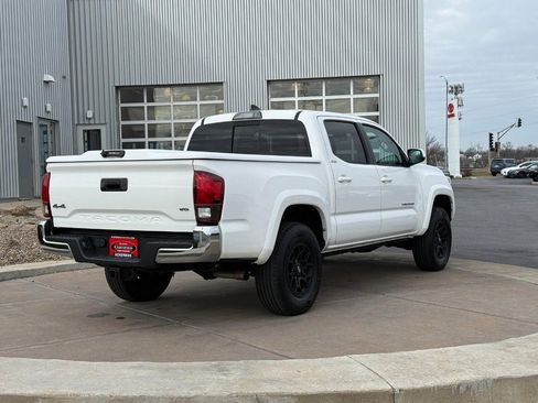 Certified 2019 Toyota Tacoma SR5 image 5