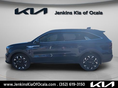 New 2026 Kia EV9 Wind image 7