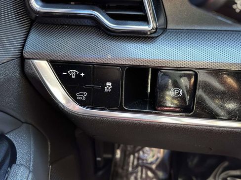 Used 2023 Kia Sportage SX image 23