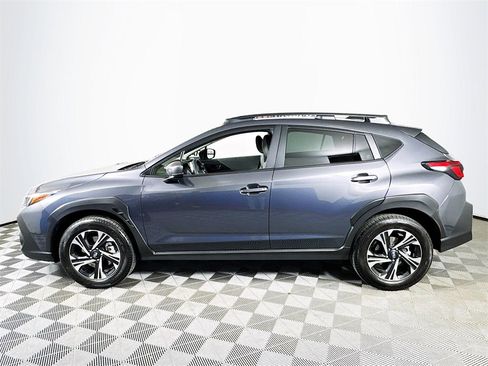 Used 2024 Subaru Crosstrek 2.0i Premium image 4