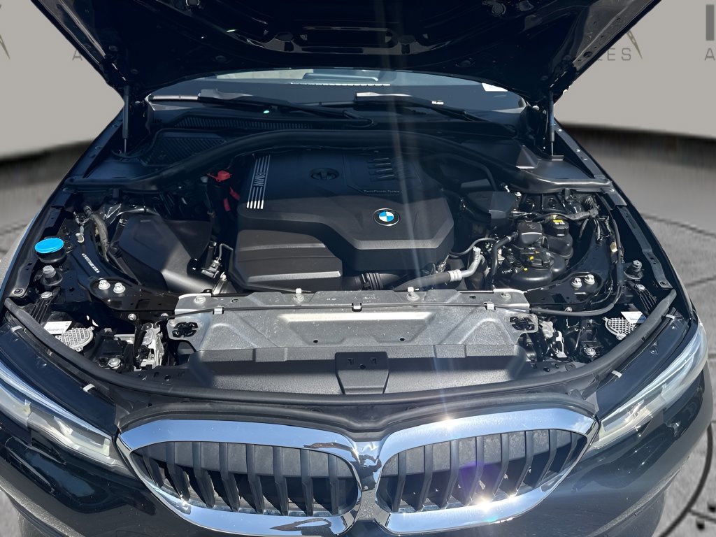 Used 2022 BMW 330i xDrive Sedan w/ Driving Assistance Package AWD/4WD image 19