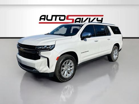 Used 2023 Chevrolet Suburban Premier RWD image 3