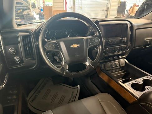 Used 2014 Chevrolet Silverado 1500 LTZ AWD/4WD image 31