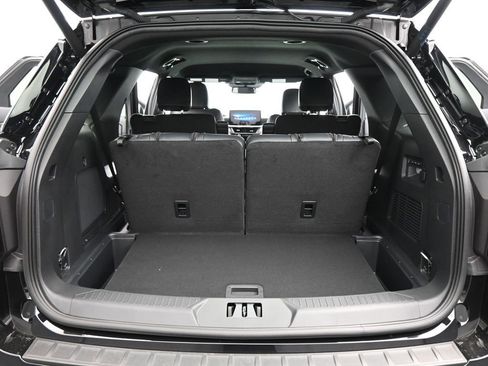 Used 2025 Ford Explorer ST image 26