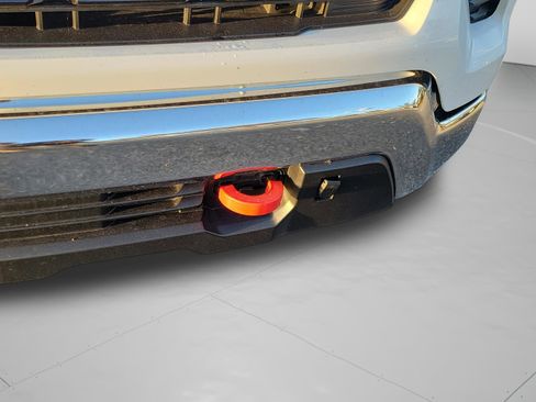 Used 2025 Chevrolet Silverado 1500 LT image 9