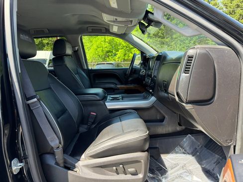 Used 2017 Chevrolet Silverado 1500 High Country RWD image 13