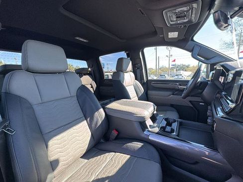 New 2026 Chevrolet Silverado 2500 ZR2 w/ LPO, Dark Essentials Package image 9