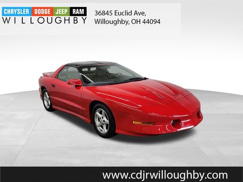 Used 1995 Pontiac Firebird Coupe RWD image 3