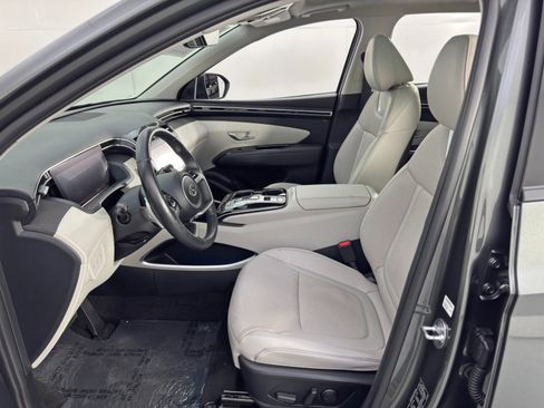 Used 2022 Hyundai Tucson Limited w/ Cargo Package image 16