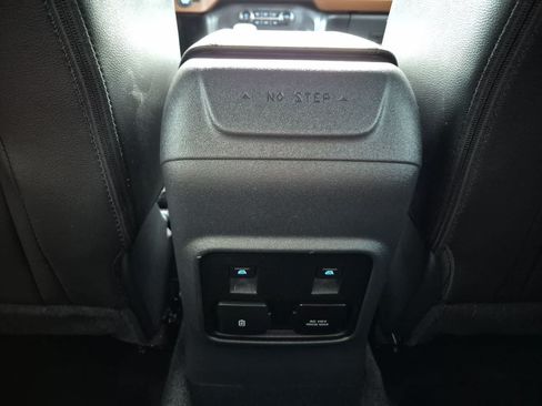 Certified 2024 Ford Bronco Outer Banks AWD/4WD image 21