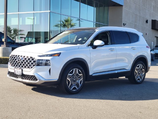 Used 2022 Hyundai Santa Fe Limited w/ Cargo Package FWD image 2
