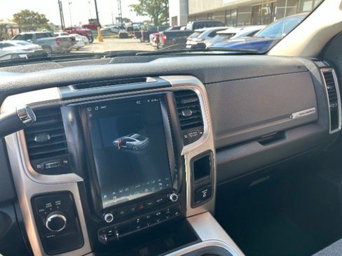 Used 2018 RAM 3500 Big Horn image 20