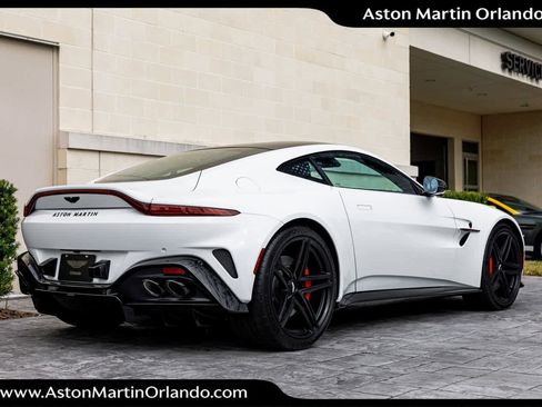 Used 2025 Aston Martin V8 Vantage Coupe image 23