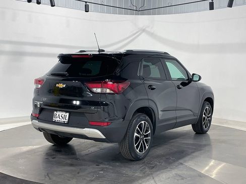 Used 2025 Chevrolet TrailBlazer LT w/ LT Cold Weather Package image 11