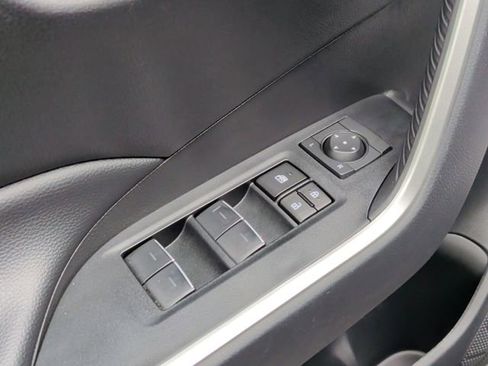 Used 2024 Toyota RAV4 XLE w/ Convenience Package FWD image 14