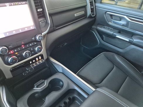 Used 2022 RAM 1500 Laramie AWD/4WD image 29