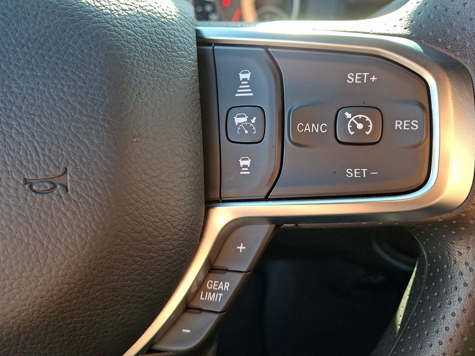 New 2026 RAM 2500 Tradesman AWD/4WD image 18