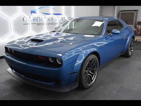 Used 2021 Dodge Challenger R/T Scat Pack RWD image 1