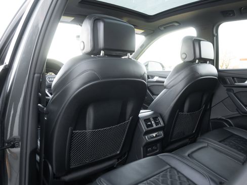 Certified 2022 Audi SQ5 Premium Plus w/ Premium Plus Package image 29