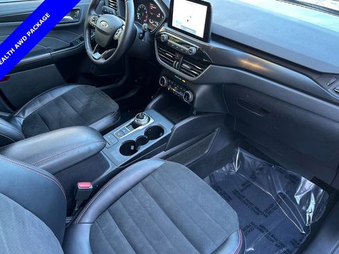 Certified 2022 Ford Escape SEL w/ SEL Stealth AWD Package image 16