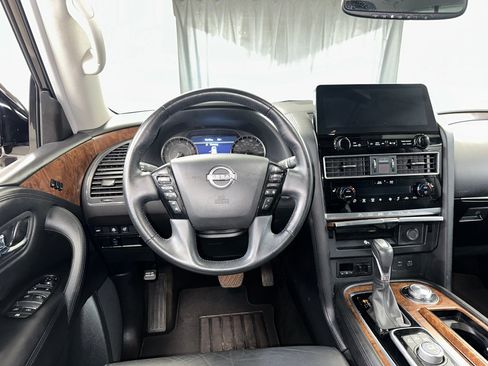 Used 2024 Nissan Armada SL w/ Captain's Chairs Package AWD/4WD image 23