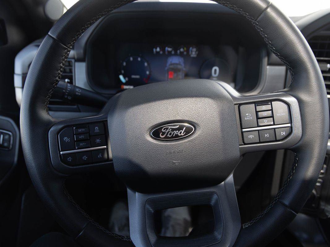 Used 2025 Ford F150 Lariat AWD/4WD image 28
