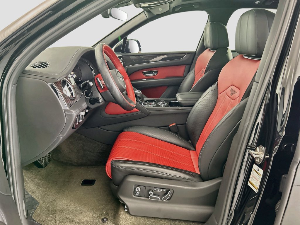 Certified 2022 Bentley Bentayga AWD/4WD image 18