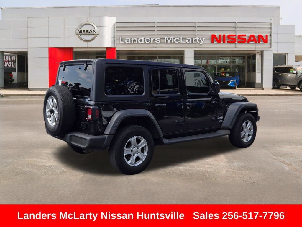 Used 2021 Jeep Wrangler Unlimited Sport AWD/4WD image 3